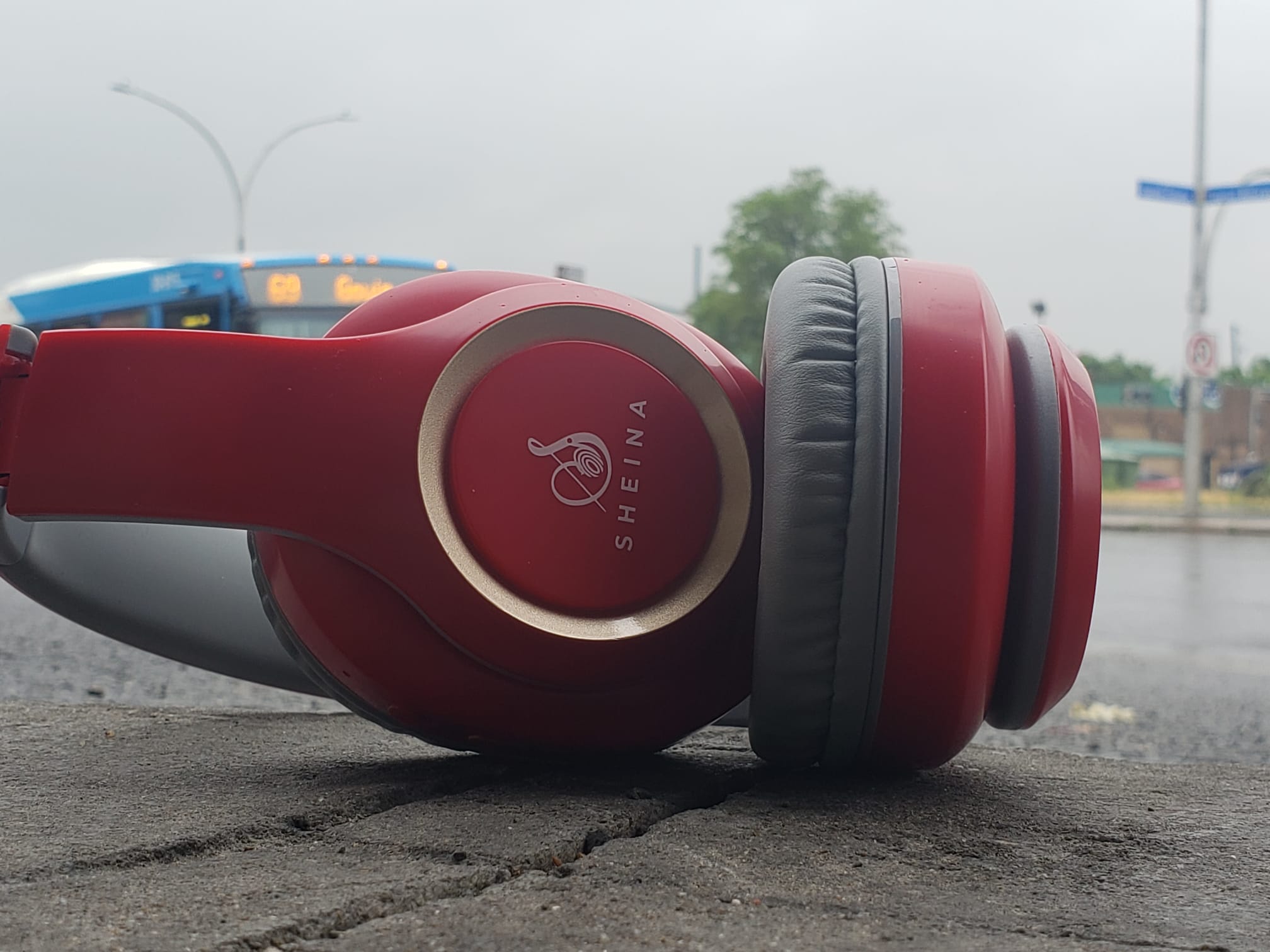 Headphones and Charging Cables: Essential Repair and Maintenance Tips